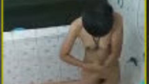 အငုံးလေးရေချိုးနေတာချောင်းရိုက် — LeakMM Myanmar video preview