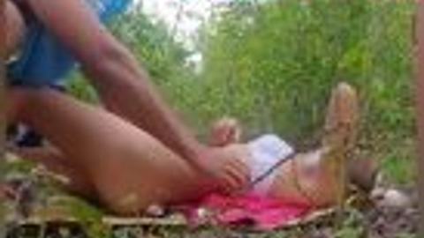 တောထဲမှာကြိတ်တာလေး — LeakMM Myanmar video preview