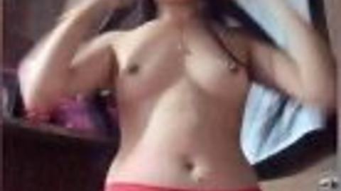 တယောက်ထဲထန်နေတဲ့အန်တီ — LeakMM Myanmar video preview