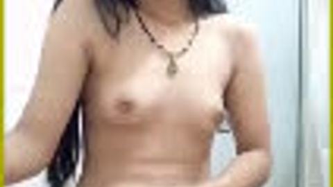 ဆယ်ကျော်သက်အငုံးလေး လန်ထွက်နေတာဘဲ — XBurma Myanmar video preview