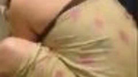 အိမ်တွင်းဖြစ်လေးတဖြတ် 😜 — LeakMM Myanmar video preview