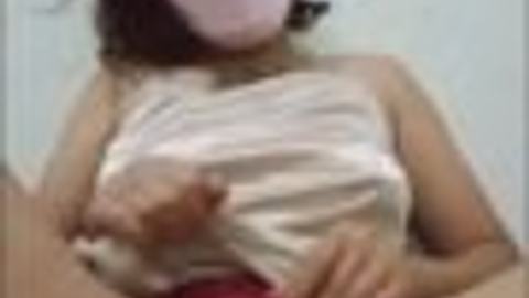 ရာသီလာနေတဲ့ စုမြတ်မွန် — LeakMM Myanmar video preview