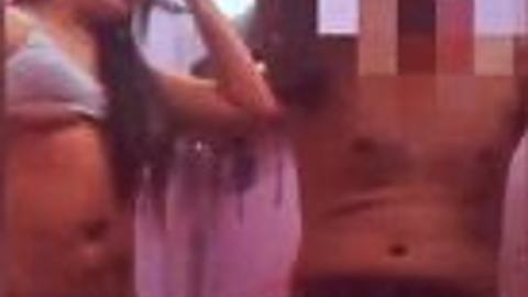 ဘဲအပေါ်တက်ကြုံးတဲ့စားဆော်ကြီး — LeakMM Myanmar video preview