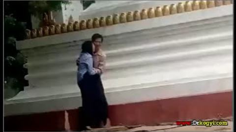 လိုးစရာနေရာအဲလောက်တောင်ရှားလားကွယ် — LeakMM Myanmar video preview