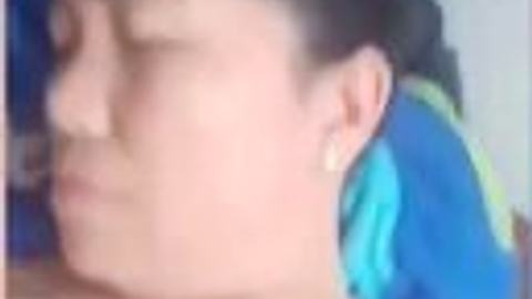အသက်ကြီးပေမယ့်မပျက်စီးသေးတဲ့အန်တီ 😜 — LeakMM Myanmar video preview