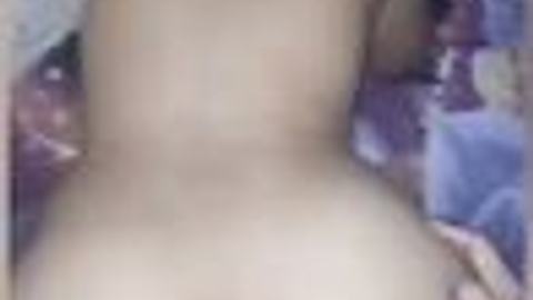 အငြိမ်လေးဆွဲတဲ့လင်မယား — LeakMM Myanmar video preview