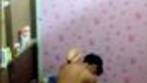 ဘေးခန်းကအတွဲကြုံးနေတုန်း ခိုးရိုက် — LeakMM Myanmar video preview