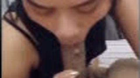 ဂေါ်လီတလုံးနဲ့ဒုတ်ကို မှုတ်ပြီး အကင်ခံတဲ့စော်လေး — XBurma Myanmar video preview