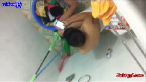 အိမ်သာထဲက အကိတ်မလေးကိုချောင်းရိုက် — LeakMM Myanmar video preview