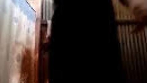 ရေချိုးရင်းထန်တဲ့အန်တီကြီး — XBurma Myanmar video preview