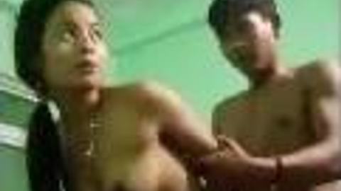 သူဌေးသမီးနဲ့ ရွာသား — LeakMM Myanmar video preview