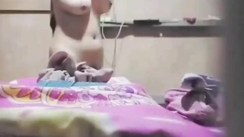 အကိတ်မလေးရဲ့ အဝတ်လဲခိုးရိုက် — LeakMM Myanmar video preview