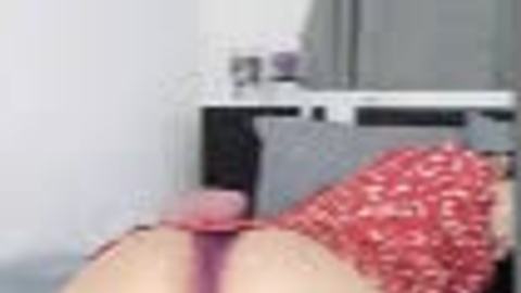 ဖုတ်ဖုတ်သန့်သန့်လေး ဂလုကြ — XBurma Myanmar video preview