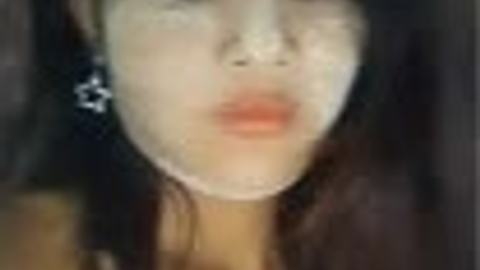 သနပ်ခါးပါးကွက်ကြားလေးနဲ့ ရခိုင်သူ — XBurma Myanmar video preview