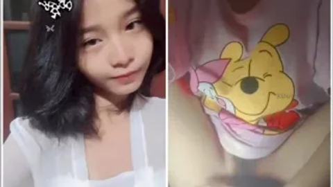 ပုဇွန်ဆိတ်ကလေး ဘယ်လိုငယ် ပင်လယ်ကူးတတ်တယ် — LeakMM Myanmar video preview