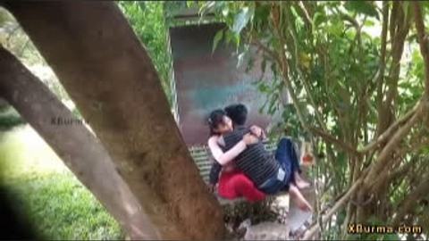 မြန်မာခိုးစားချောင်းရိုက်လေး — LeakMM Myanmar video preview