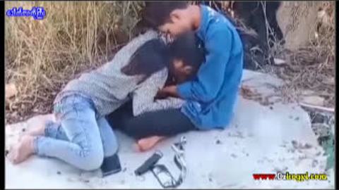 ဆယ်ကျော်သက်ဆိုပေမဲ့ ဆရာကြီးဖြစ်နေပြီ video preview