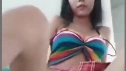 ဆယ်ကျော်သက်ပိပိနုနုလေး ဂလု — XBurma Myanmar video preview