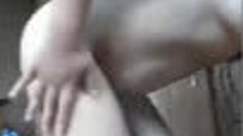 ဖြူဖြူဖွေးဖွေး ငထန်မမကြီး video preview