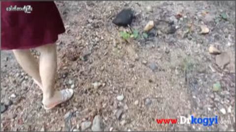 တောထဲမှာဆွဲတဲ့ အိုးကောင်းလေး — XBurma Myanmar video preview