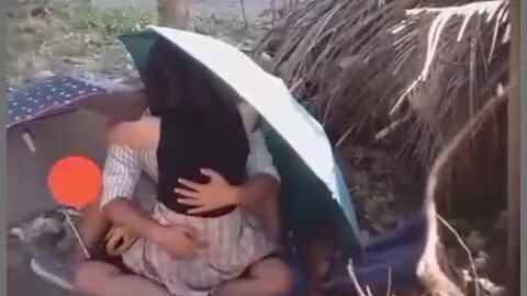 စော်လေးက ချစ်စရာလေးကွာ ချောင်းရိုက် video preview