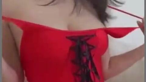 အဝတ်လှဲနေတဲ့ ပိပိအလန်းလေးတွေ #1 — XBurma Myanmar video preview