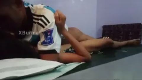 ဟိုတယ်မှာ အသေဆော်တဲ့အတွဲ video preview