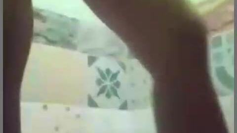 ရေမချိုးဘဲထန်တဲ့ တိုင်းရင်းသူလေး #1 — XBurma Myanmar video preview