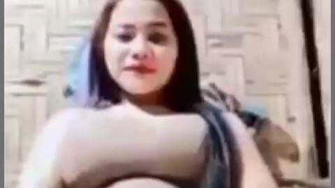 တလုံးတခဲ ရှယ်အကိတ်ကြီးဂလုကြ — XBurma Myanmar video preview