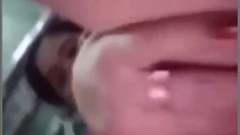 မြန်မာအန်တီကြီး ဒုတ်ငတ်နေတာ — XBurma Myanmar video preview