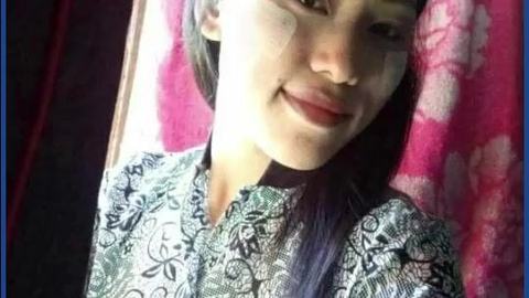 သနပ်ခါးလေးနဲ့ စောက်ရမ်း‌ထန်နေတာ — XBurma Myanmar video preview