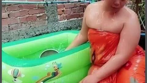 မြန်မာရှယ်အကိတ်ကြီး ကိုယ်တိုင်ရိုက် — XBurma Myanmar video preview
