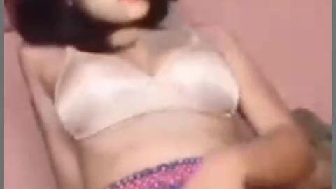 ချာတိတ်မအကိတ်လေး — XBurma Myanmar video preview
