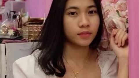 စောက်မွှေးထူထူ ပိပိအသန့်လေးပါ — XBurma Myanmar video preview