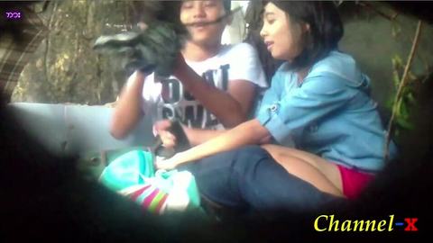 အောက်ခံဘောင်ဘီတောင်မချွတ်ဘူး #1 video preview
