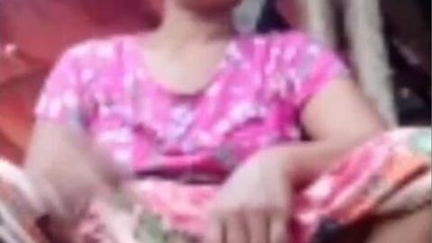 အန်တီကြီးက အထာလေးနဲ့ပြတာ — XBurma Myanmar video preview