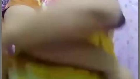 အန်တီကြီးကြိုက်သူများ ဂလုကြ — XBurma Myanmar video preview