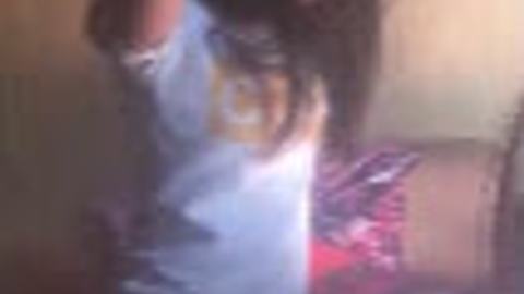 ဘေးအခန်းကစော်လေးကိုချောင်းရိုက် video preview