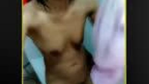 ရေချိုးရင်းပြတဲ့မြန်မာအထန်လေး-၁ — XBurma Myanmar video preview
