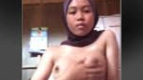 ဆယ်ကျော်သက်လေးအပိုင်း #1 — XBurma Myanmar video preview