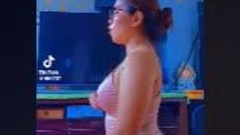 ချစ်မမကြီးရဲ့ ကားသစ်လေး — XBurma Myanmar video preview