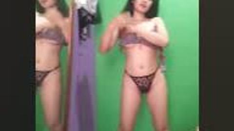 အိုးသေးသေးလေးဒုတ်ဆာနေတာ — XBurma Myanmar video preview