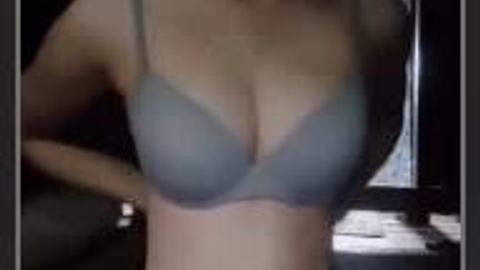 ဆယ်ကျော်သက်မြန်မာ ပိပိလေး — LeakMM Myanmar video preview