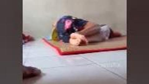 အလုပ်ပိတ်ရက်အိမ်ခေါ်ပြီးဆွဲ — XBurma Myanmar video preview