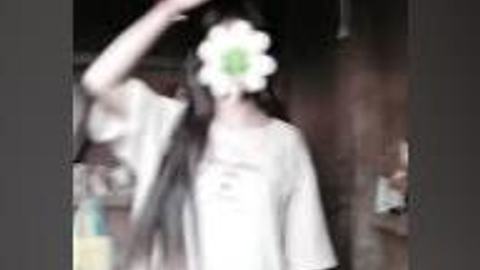 တိုင်းရင်းသူ အငုံးလေးဖလန်ဖလန်းထ #1 — XBurma Myanmar video preview