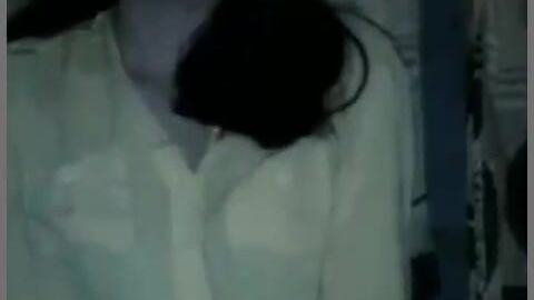 ဖလန်းဖလန်းထနေတဲ့အလန်းလေး — LeakMM Myanmar video preview