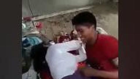 ချစ်ကြည်နူးပြီးတစ်တေတူးနေကြတာ — XBurma Myanmar video preview