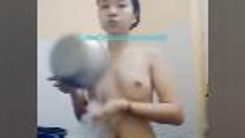 သာကေတသူအငုံးလေးရေချိုး — XBurma Myanmar video preview