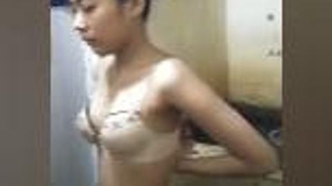 မြန်မာဆယ်ကျော်သက်အိုးသေးသေးလေး # 3 — XBurma Myanmar video preview