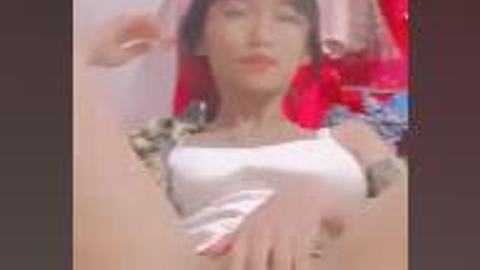 မှန်ကြောင်လေးနဲ့ မြန်မာငထန်လေး video preview